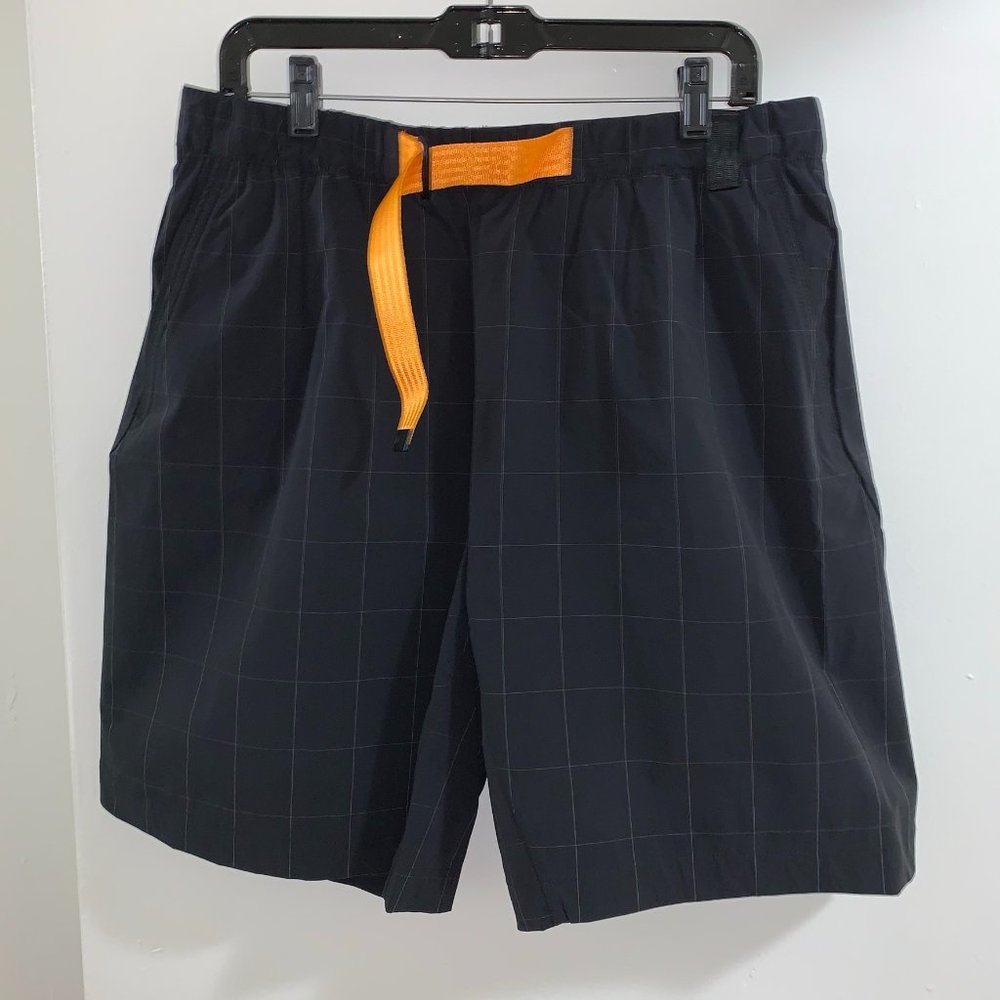 Nike Tech Pack Shorts BV4458-010